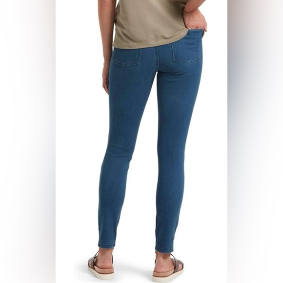 Hue Ultra Soft High Waist Denim Leggings - size small. EUC. - Picture 3 of 16